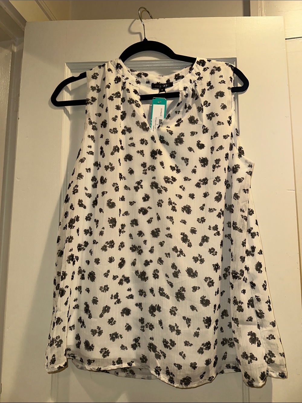 NWT Papermoon Annie Split Neck Blouse